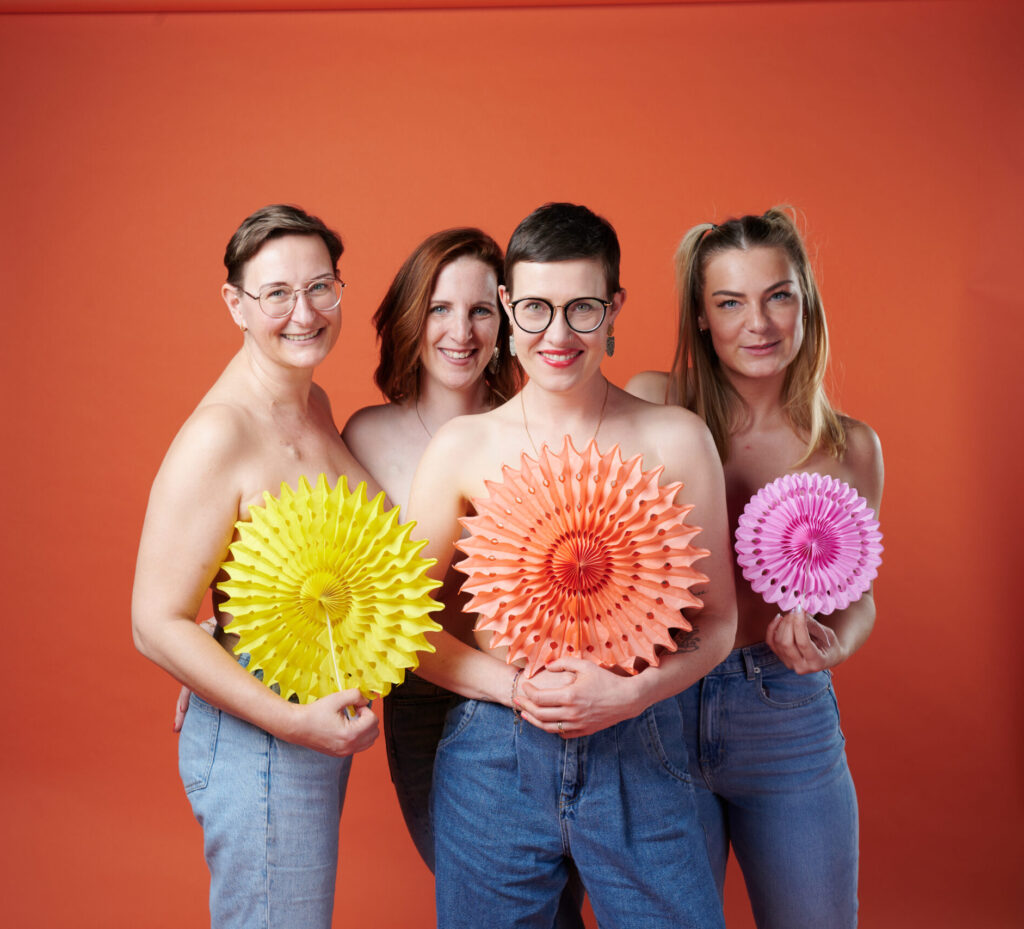 Foto von vier Mitgliedern vom Buusenkollektiv