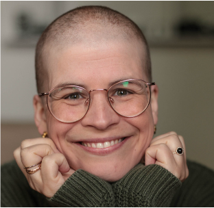 Foto von Maria, Brustkrebspatientin und Teilnehmerin bei #TouchMyCancer